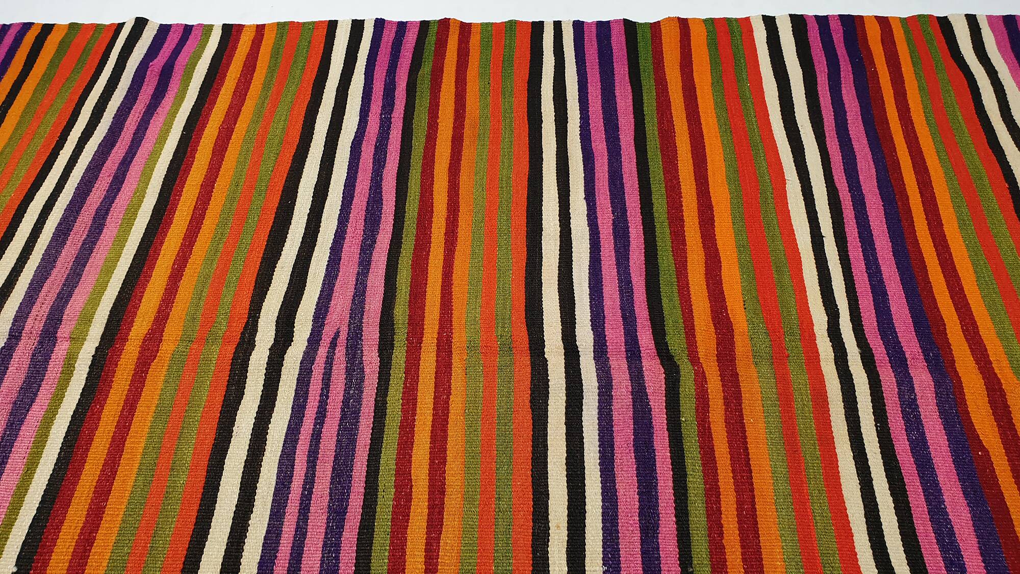 Tapis Kilim, 242x149 cm