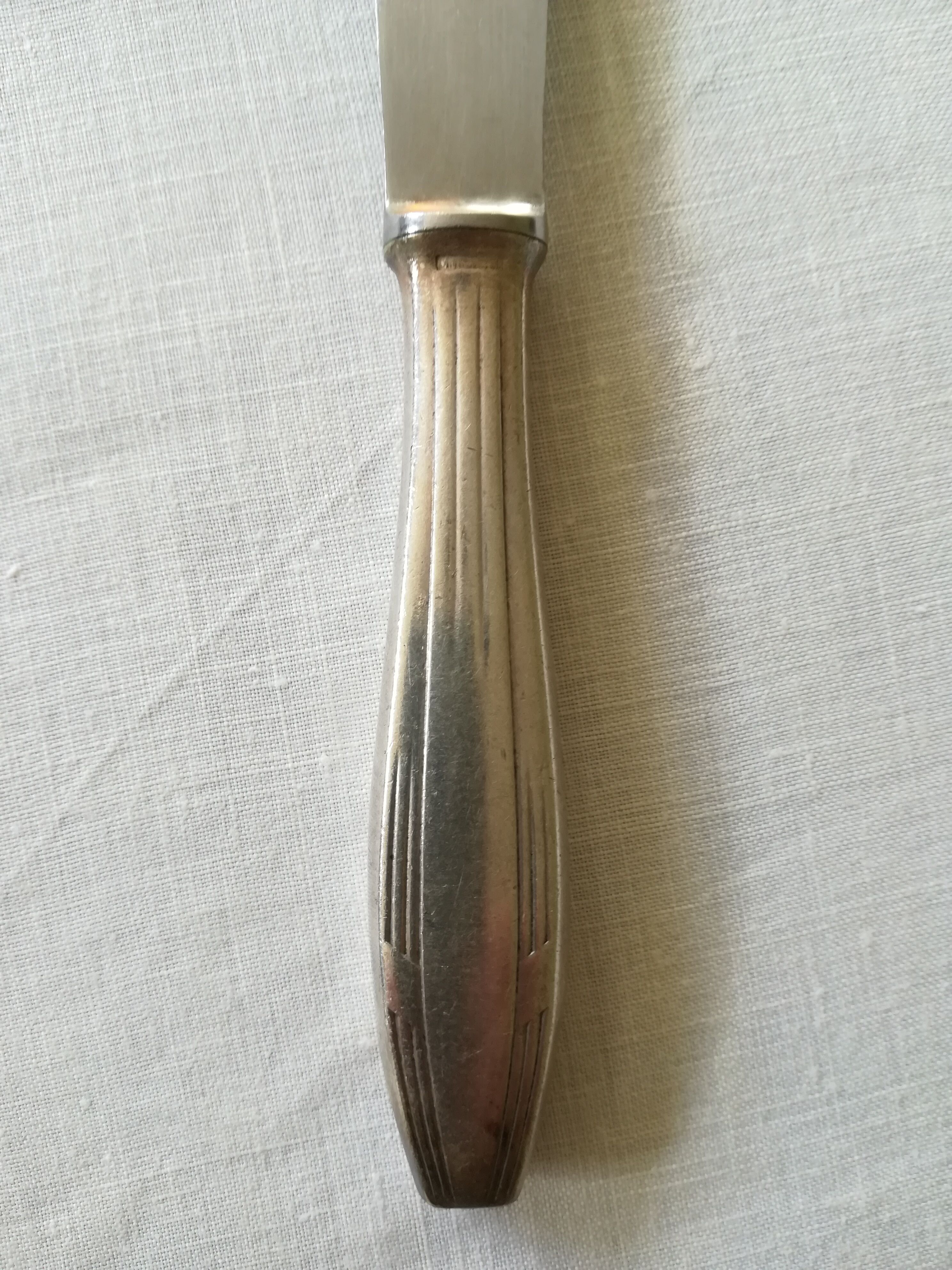 8 vintage Christofle knives in silver metal