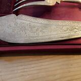 Fish serving cutlery
