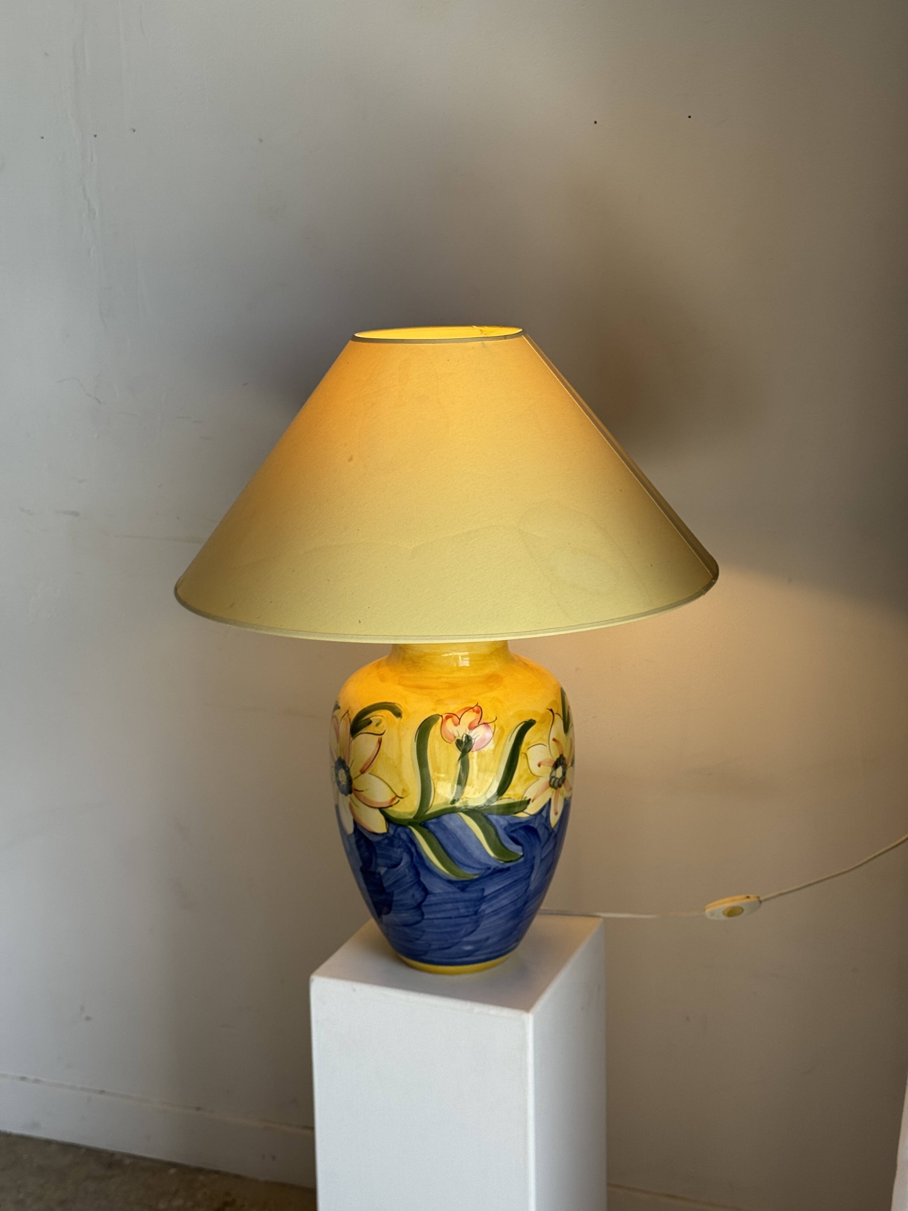 Large blue and yellow lamp with floral patterns H60