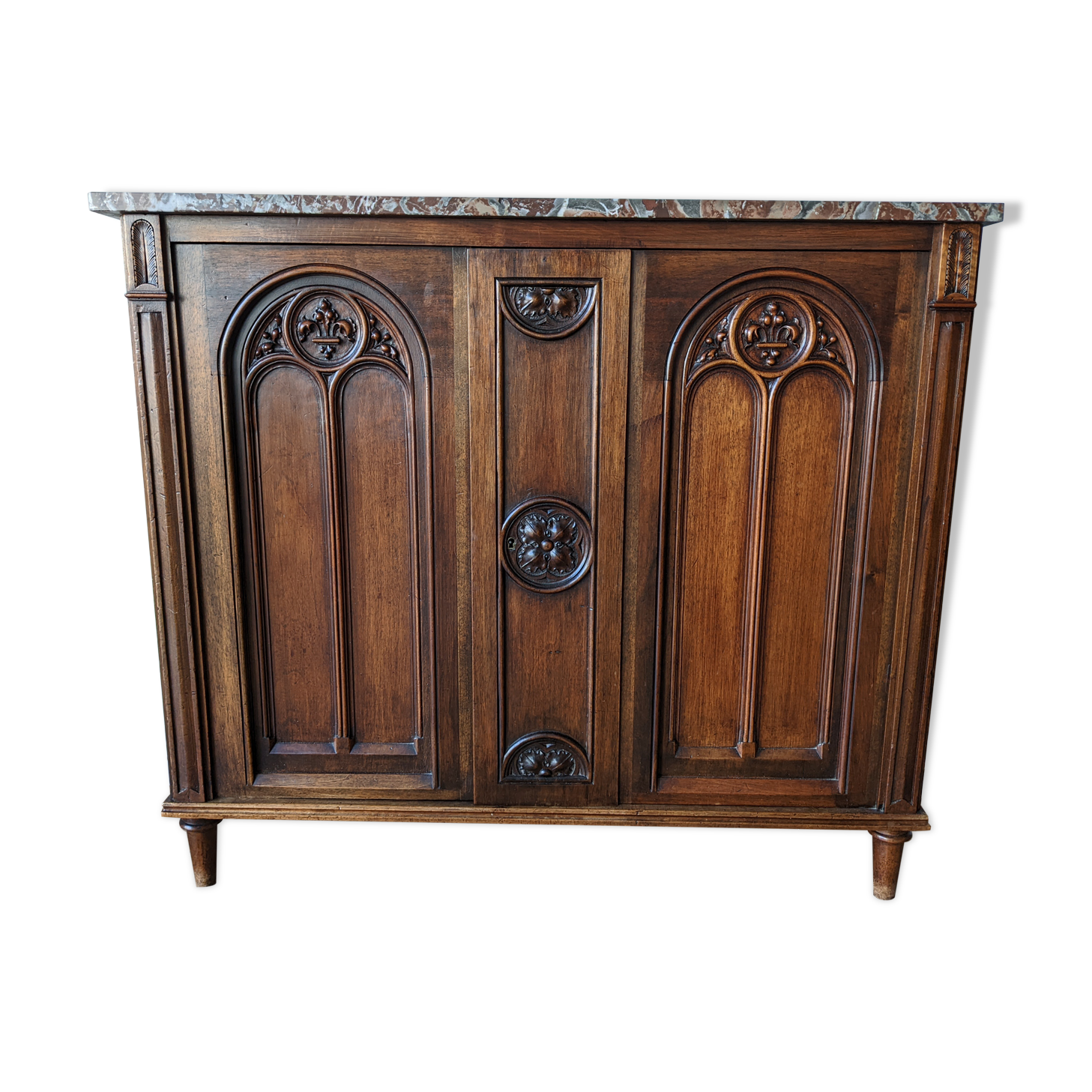 Storage cabinet with mahogany warheads