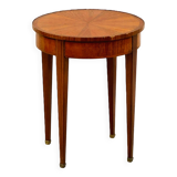 Pedestal table