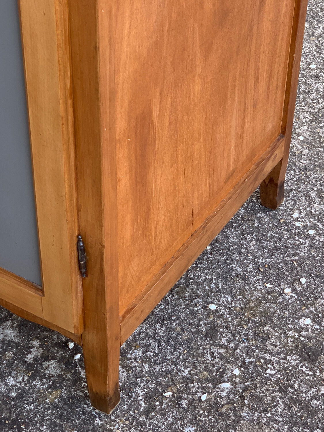 Vintage Parisian cabinet 1970s