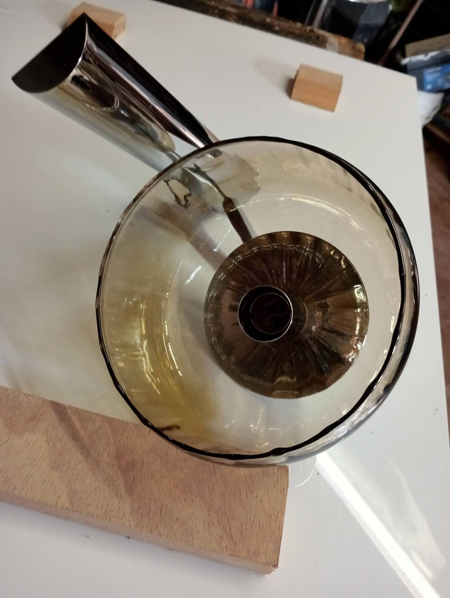 Applique année 70 verre fumé et chromé
