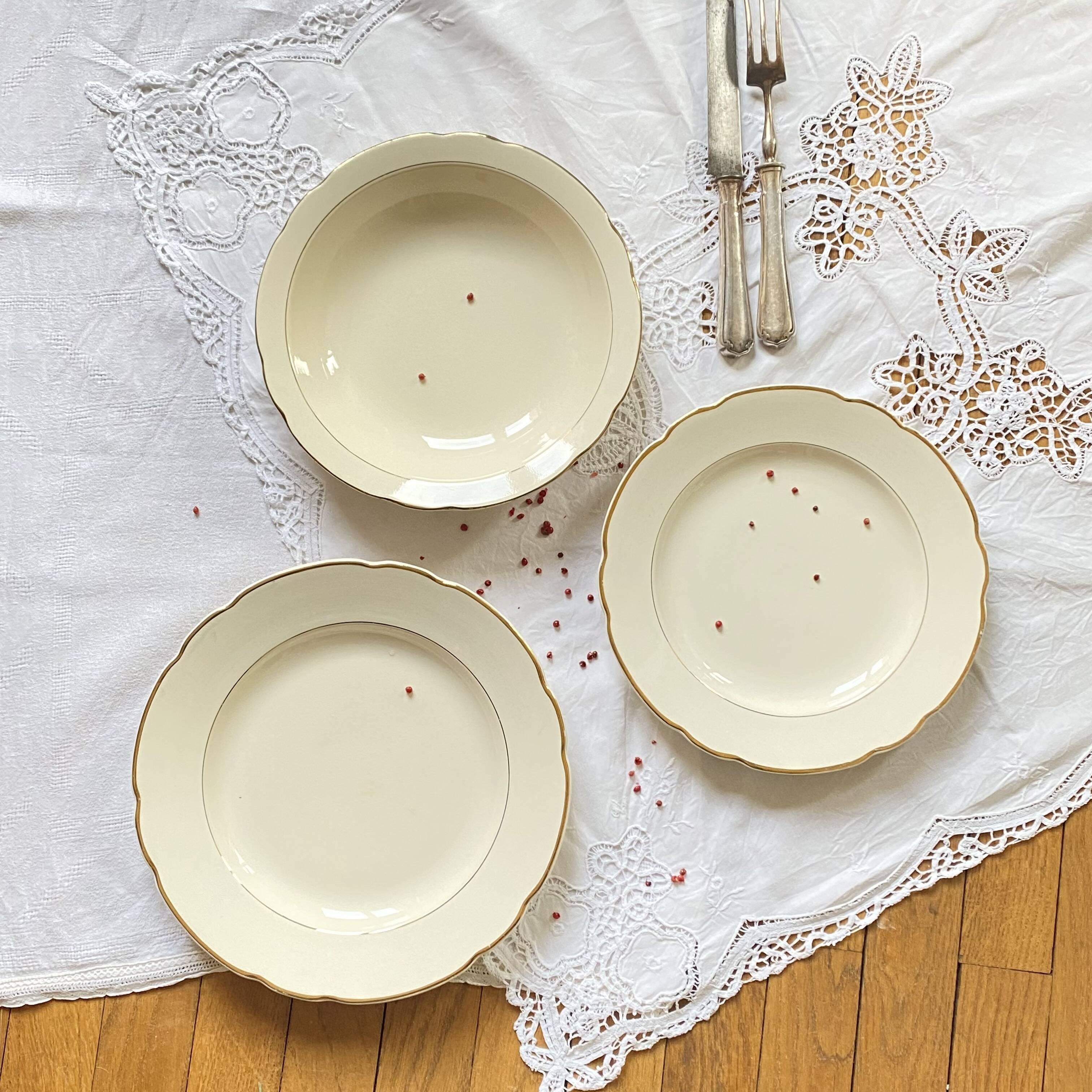 Set of 3 Digoin Sarreguemines old earthenware serving dishes in beige and gilded color ACC-7259