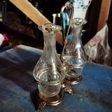Huilier vinaigrier support en argent