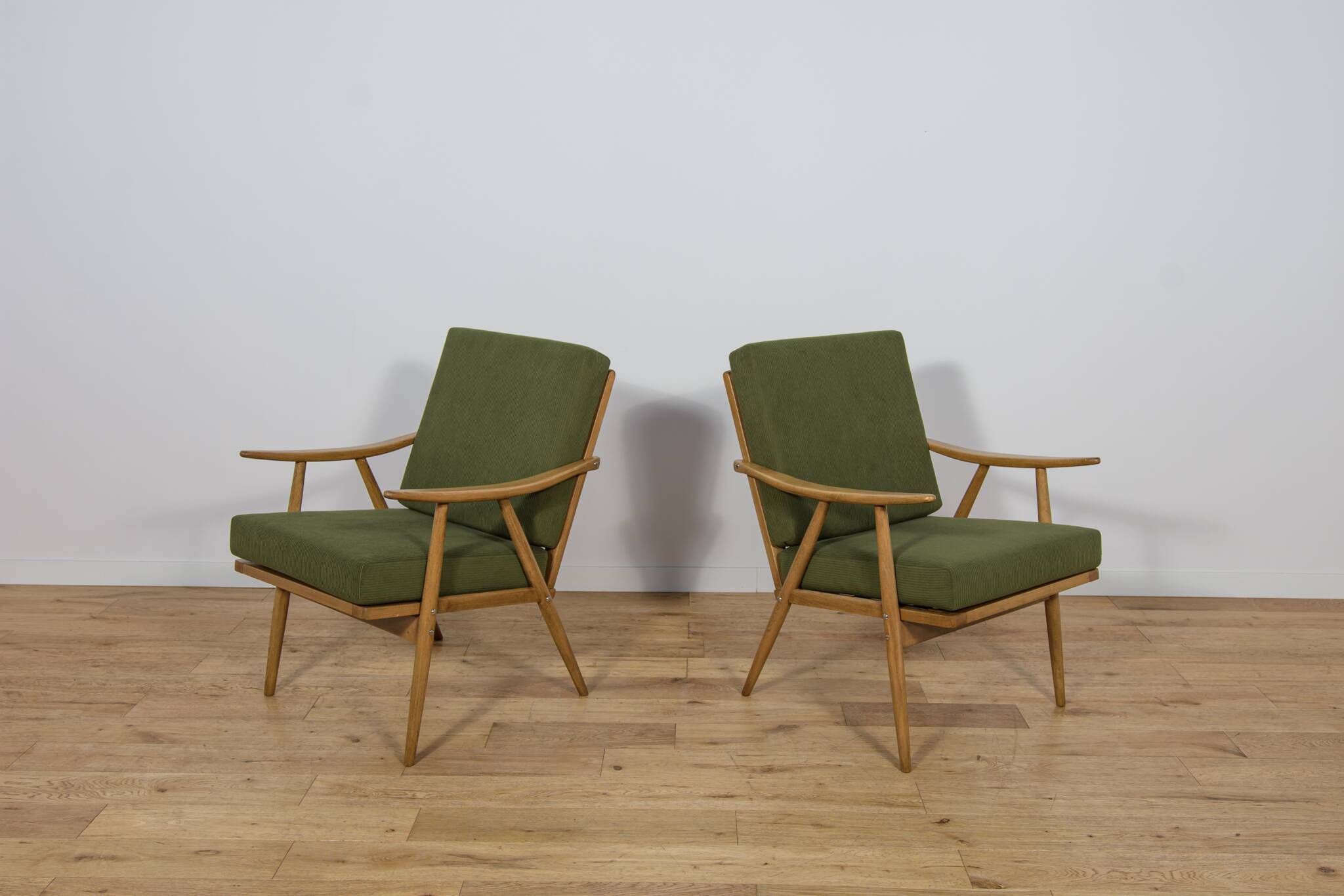 Mid-Century Modern Armchairs from TON, Czechoslovakia, 1960s, Set of 2