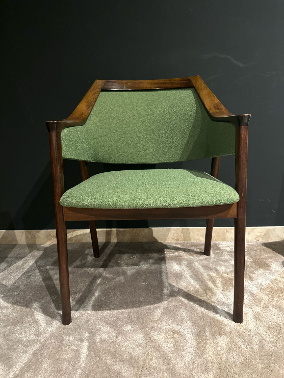 2 chairs circa 1960/1970