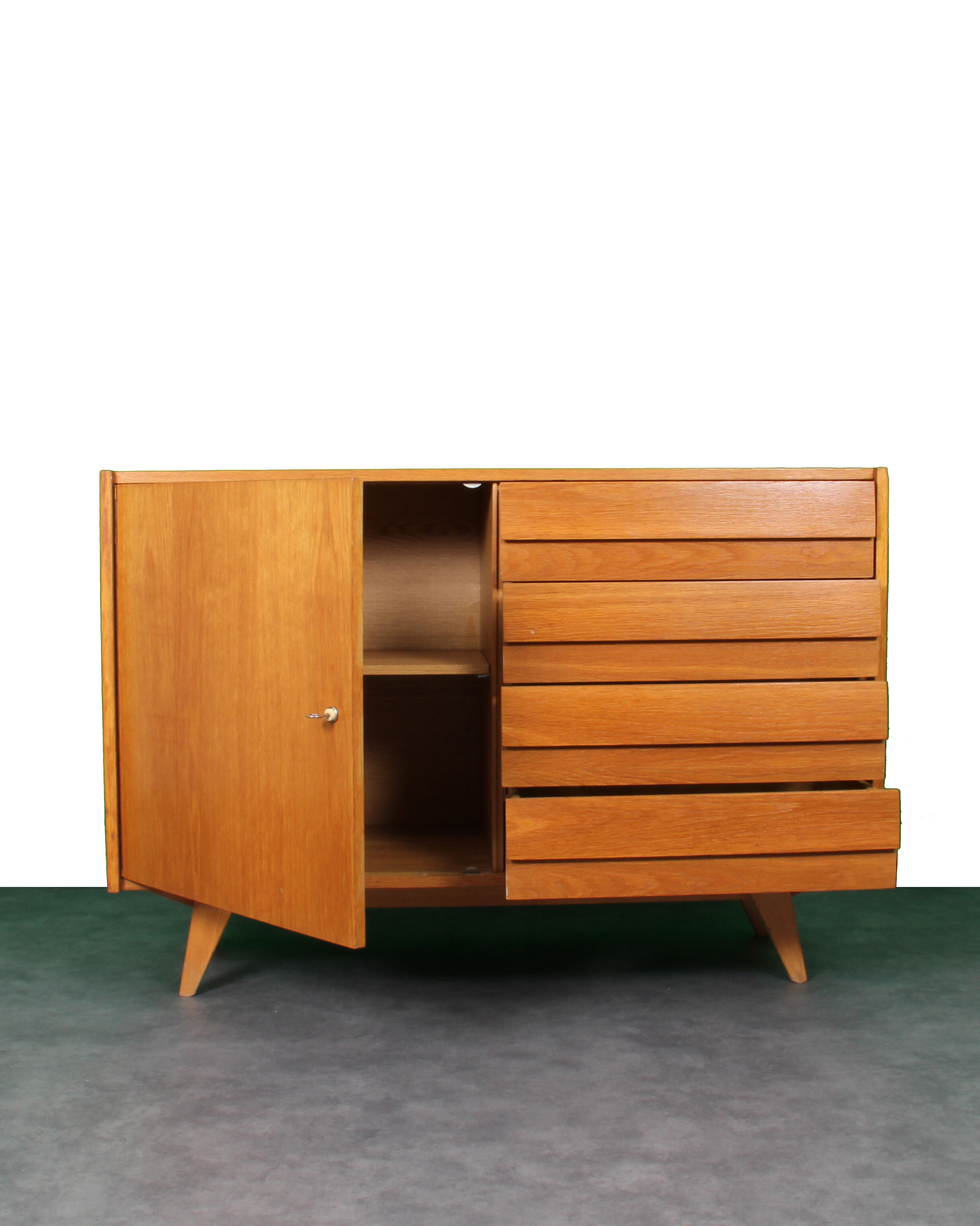 Commode de l'Est par Jiri Jiroutek pour Interier Praha, 1960
