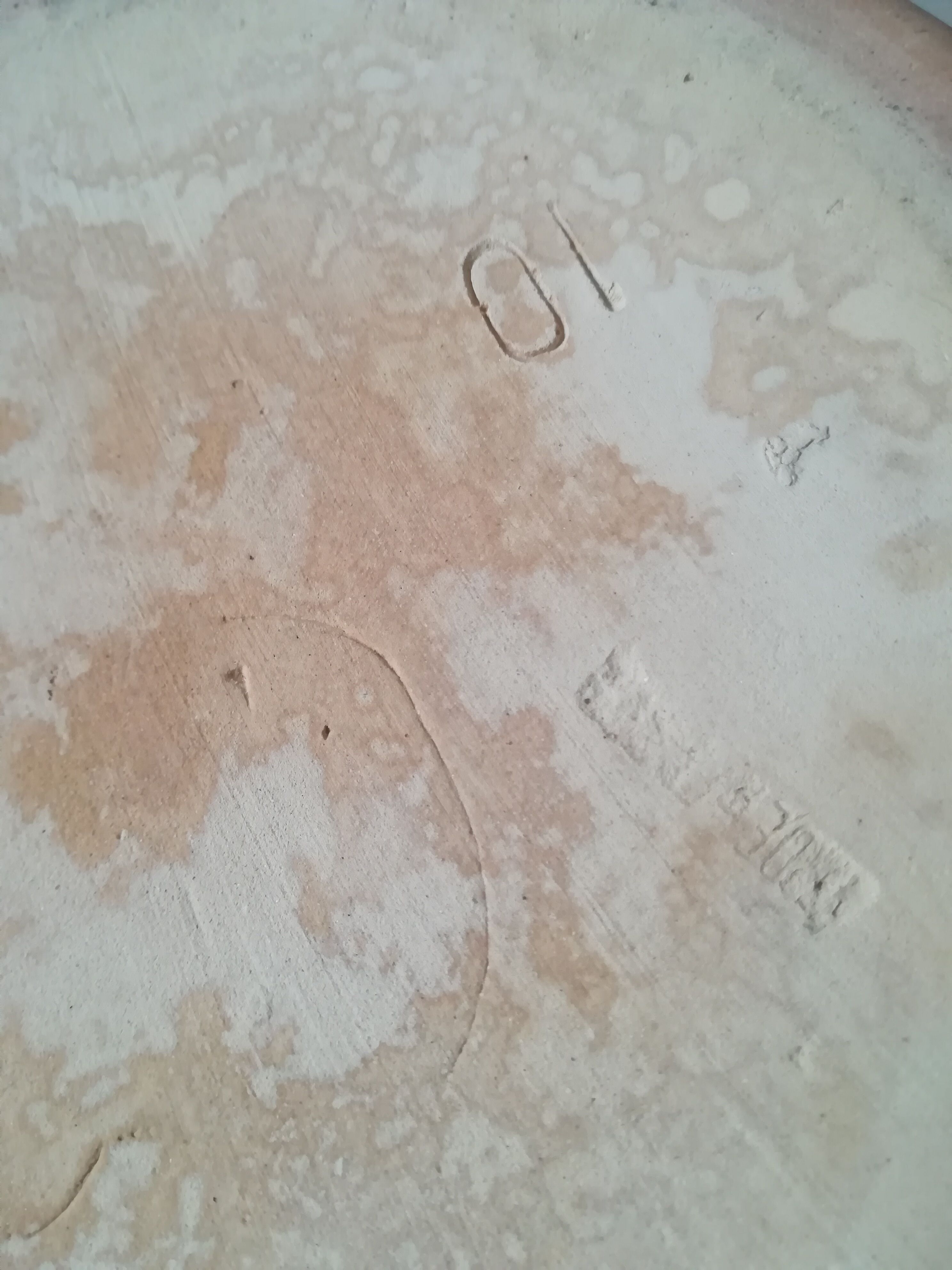 Enamelled terracotta dish