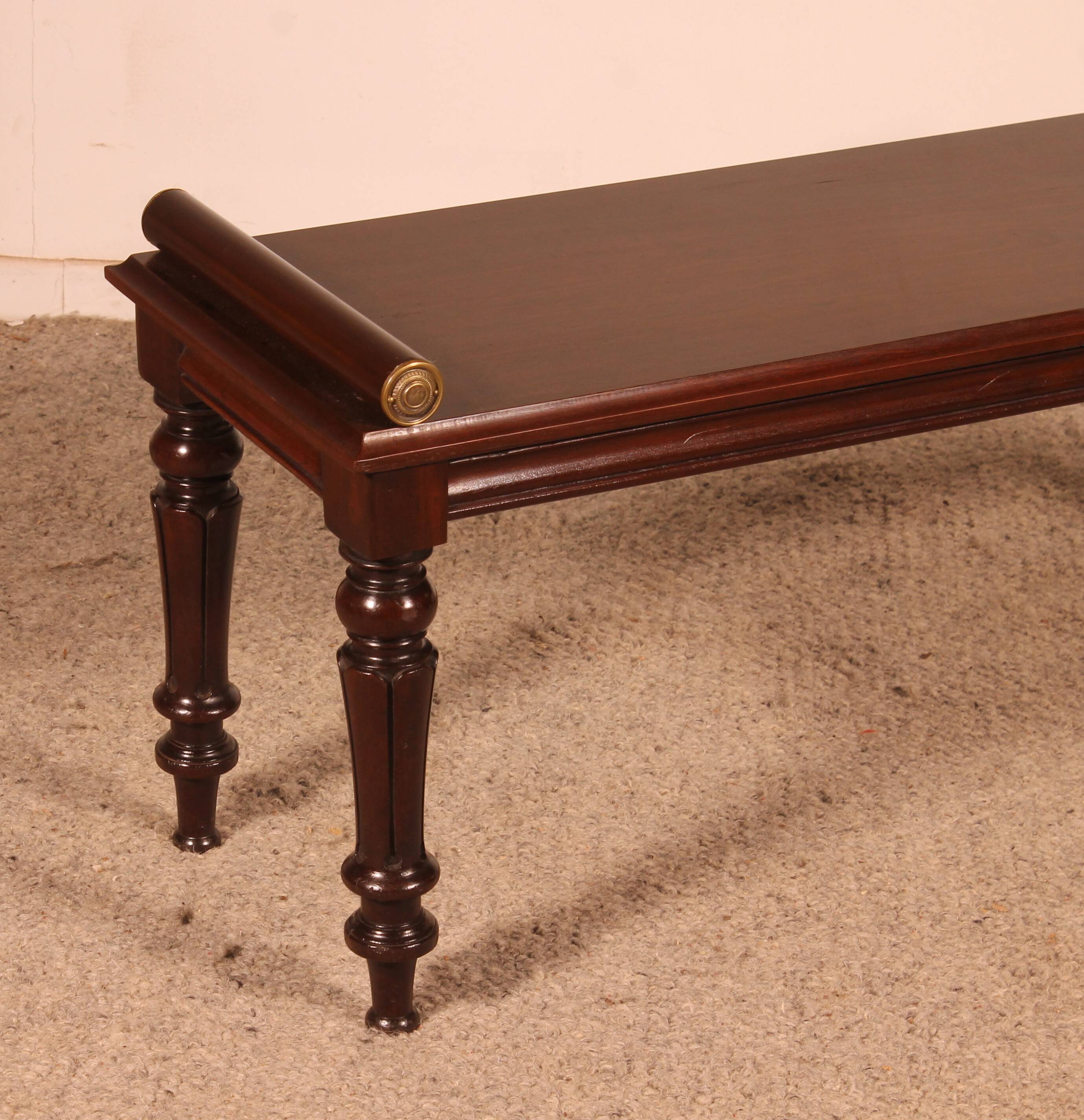 Regency period mahogany hall bench from the early 19th century.