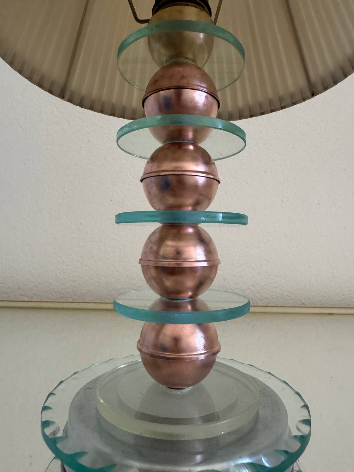 Small Art Deco lamp in copper glass