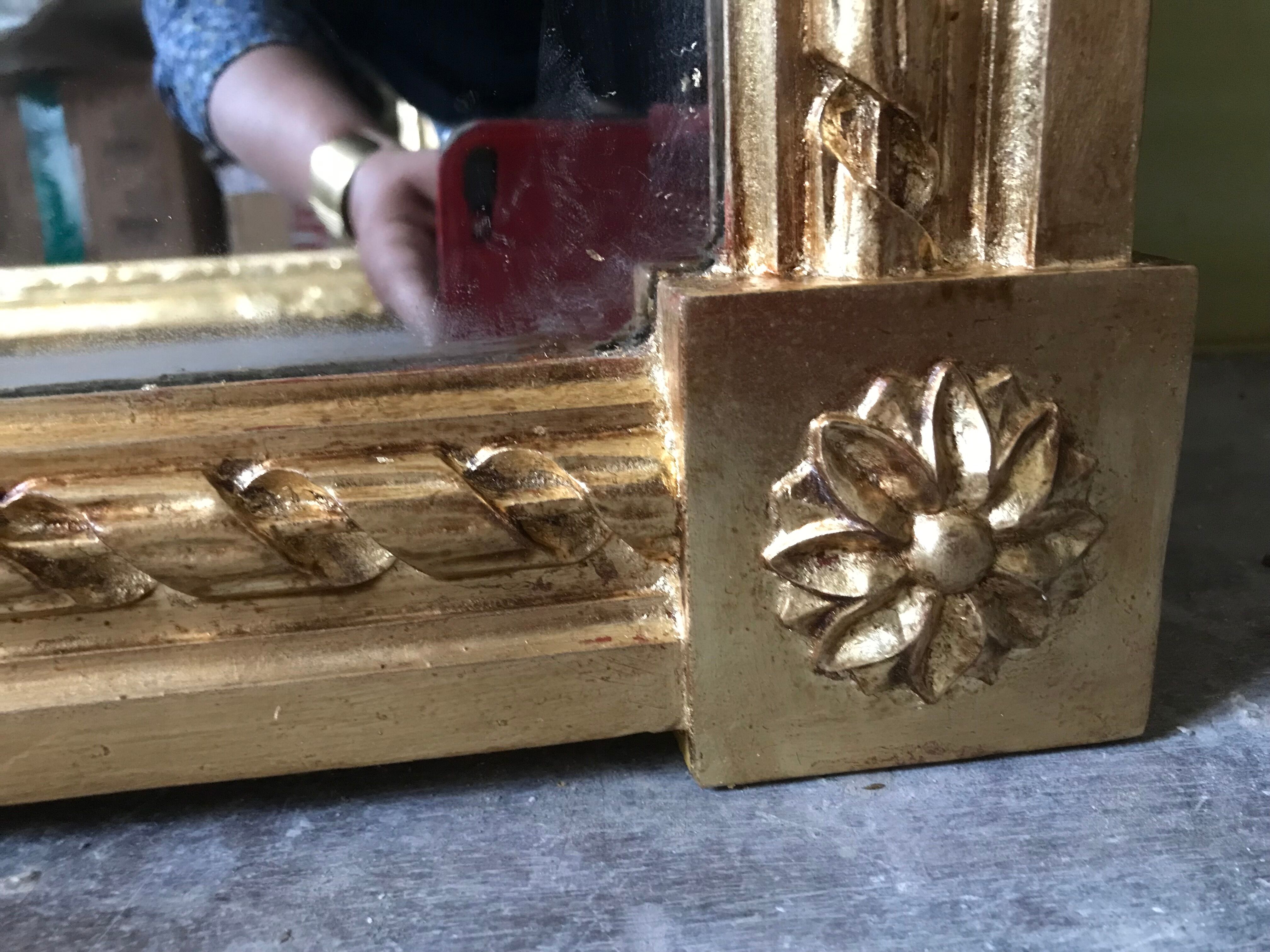 Miroir style Louis XVI doré à la feuille 153 x 99 cm