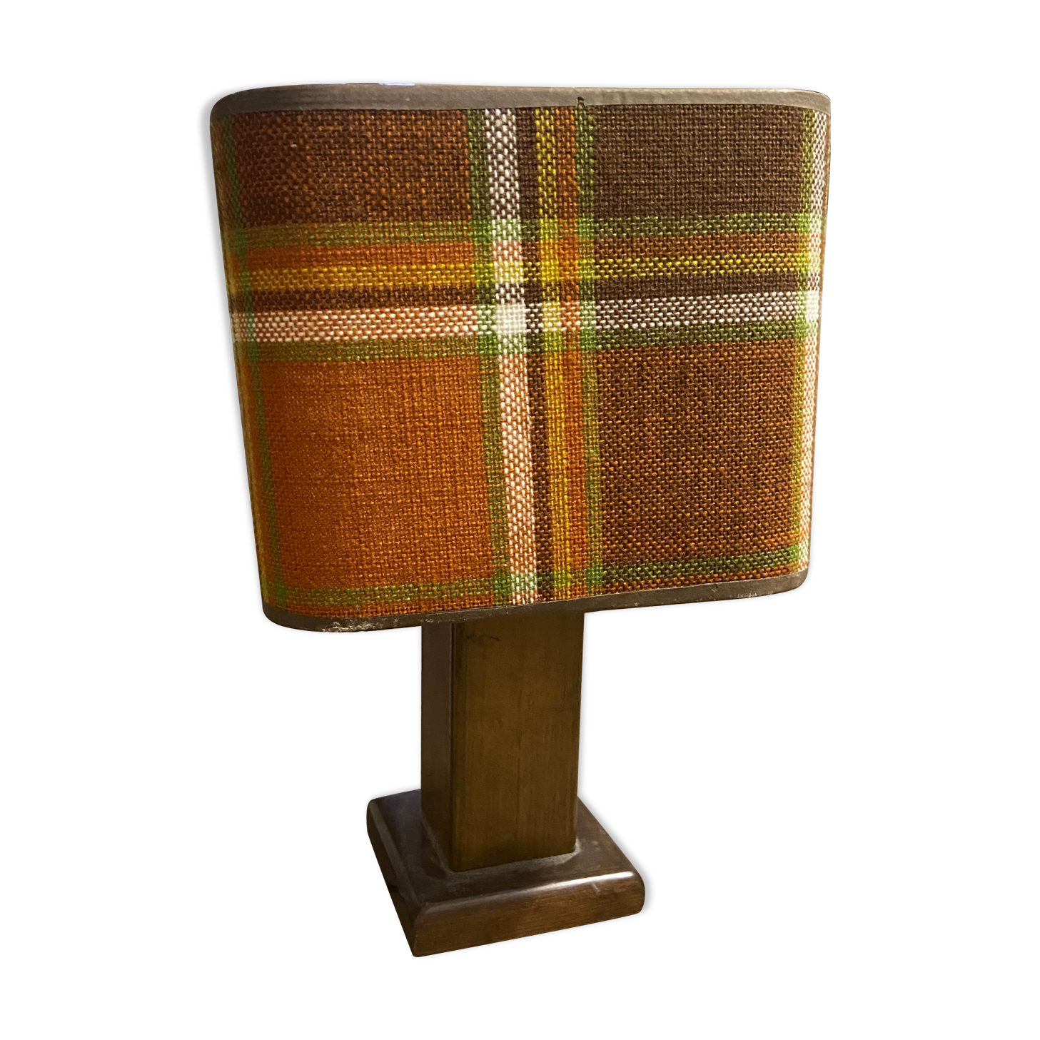 Table lamp
