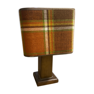 Table lamp
