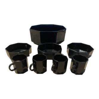 Set of cups