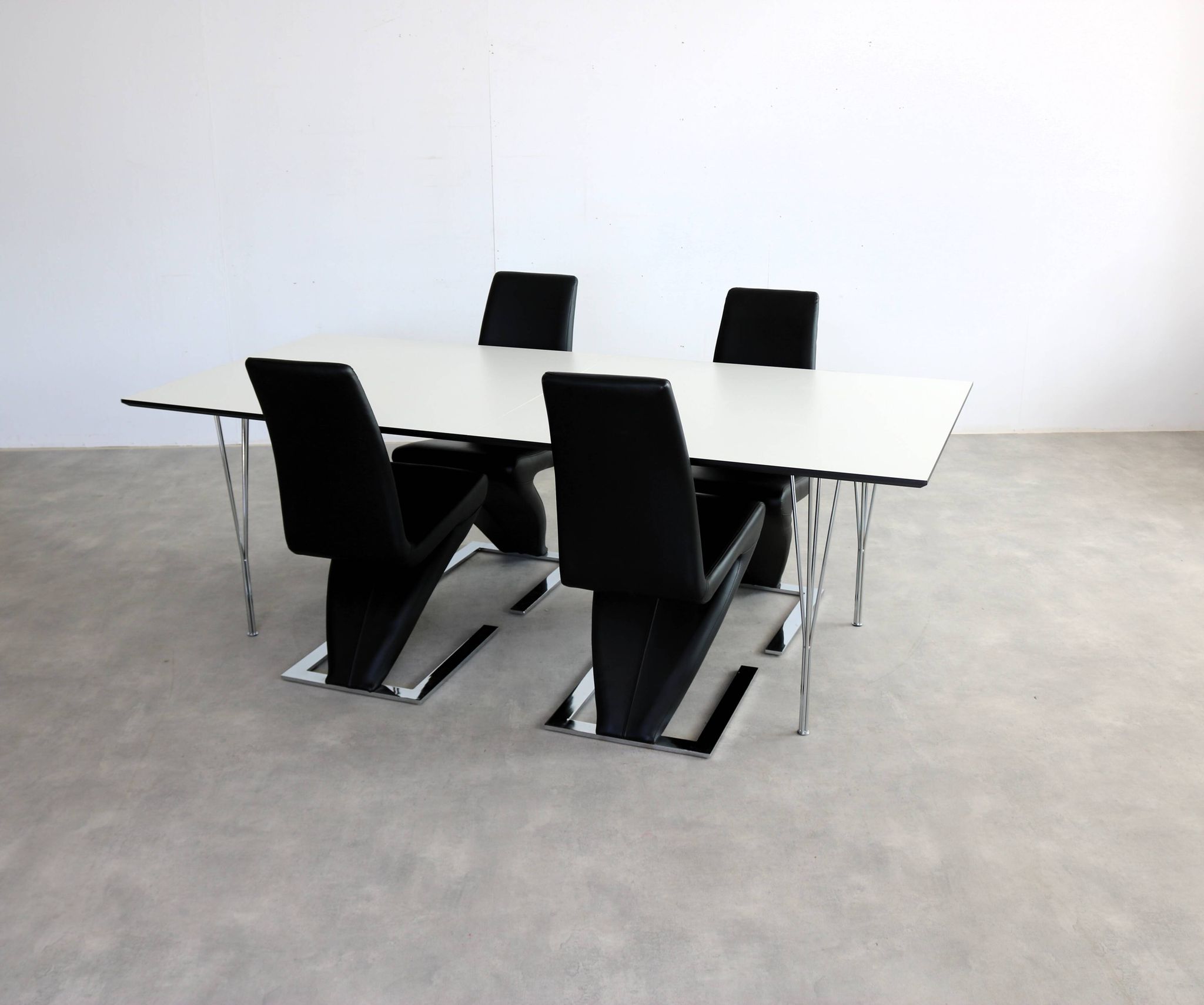 Table à manger, Suède années 90