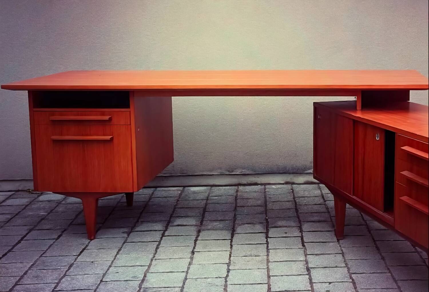 WK MOBEL desk