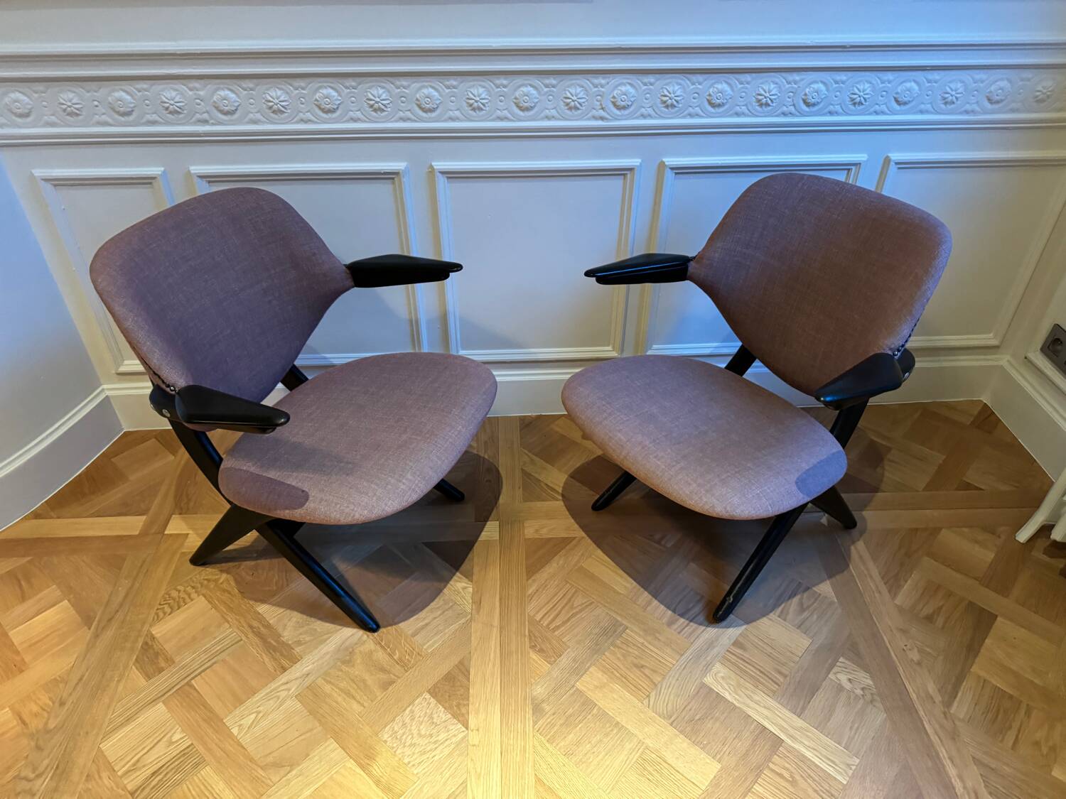 Paire de fauteuils Louis Van Teeffelen pour Webe