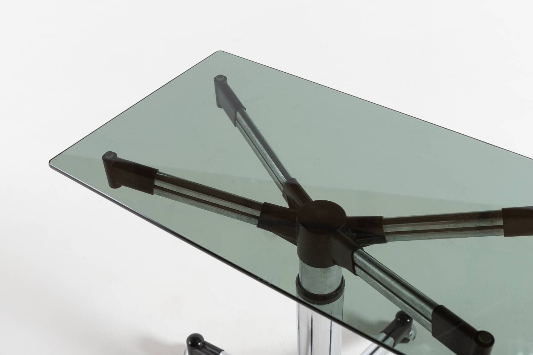 Brevettato side table from 1970’s, Italy