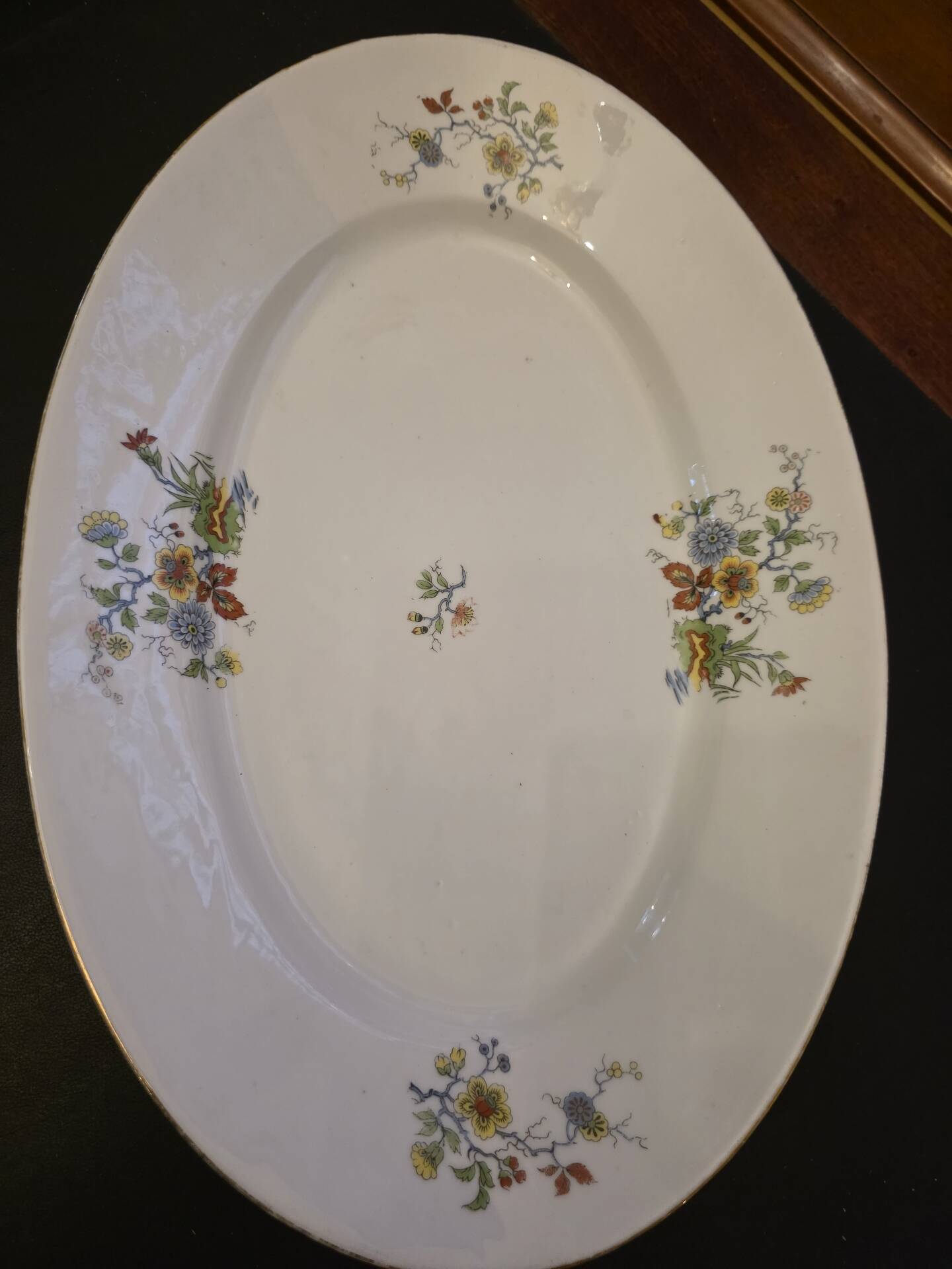 Oval plate