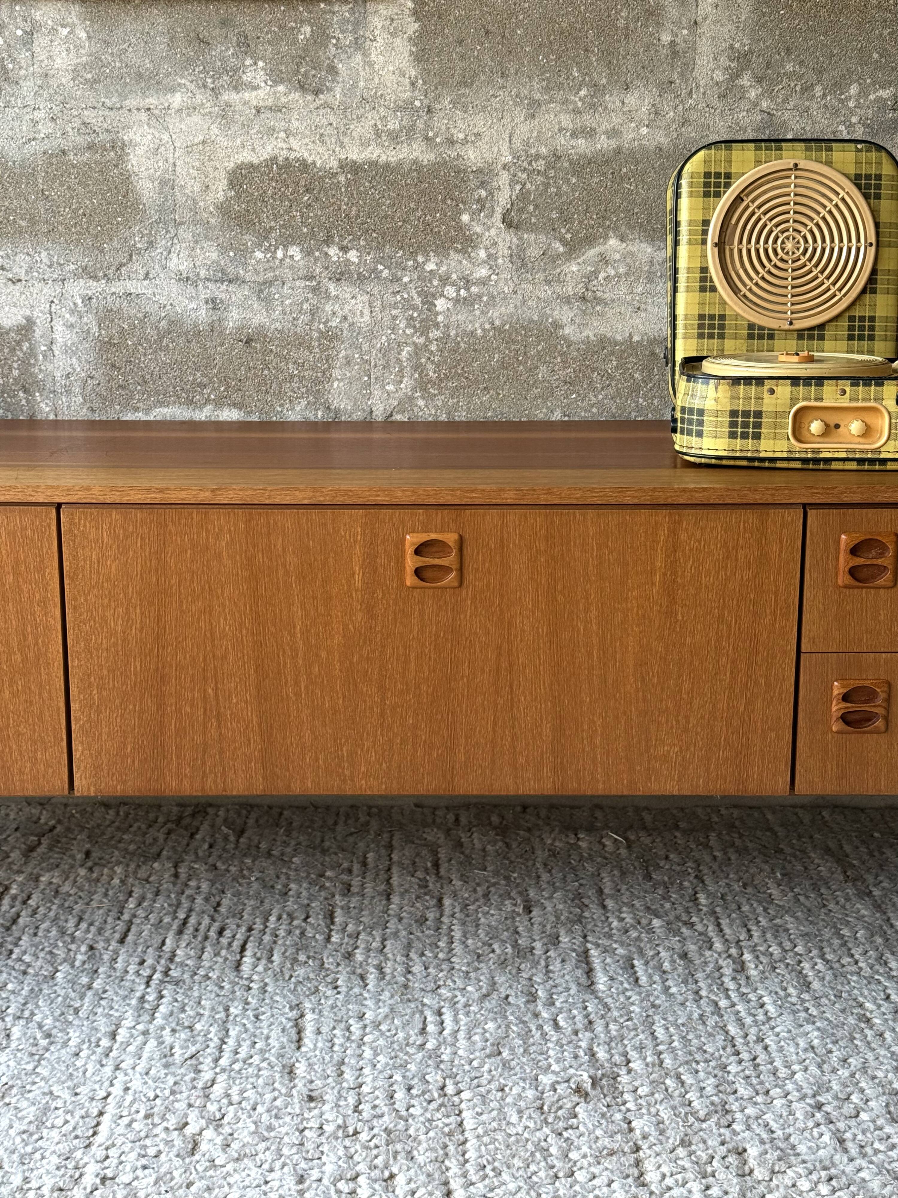 Scandinavian low sideboard in teak, 1970.