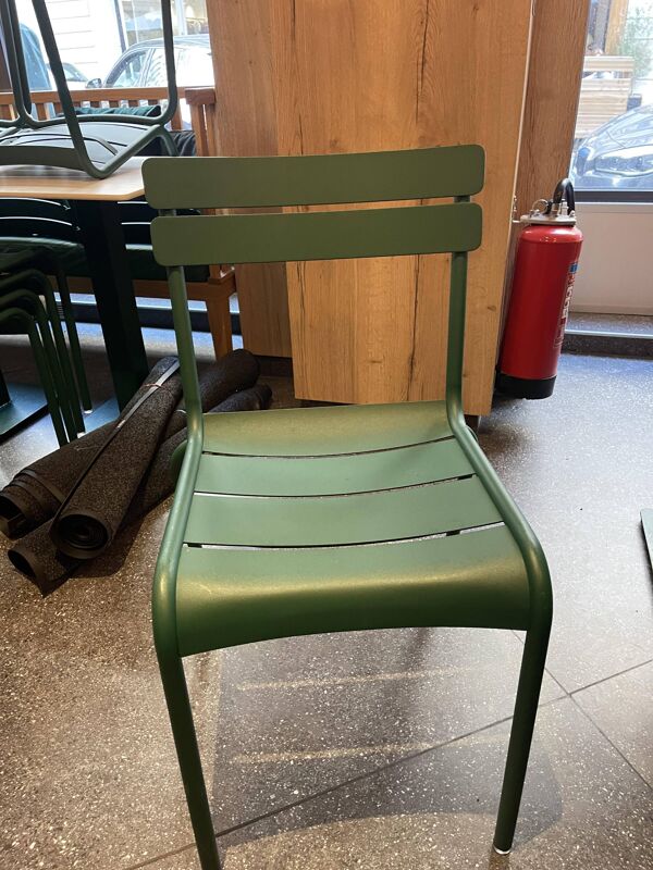 Chaise Fermob  vertes / chaises du Luxembourg
