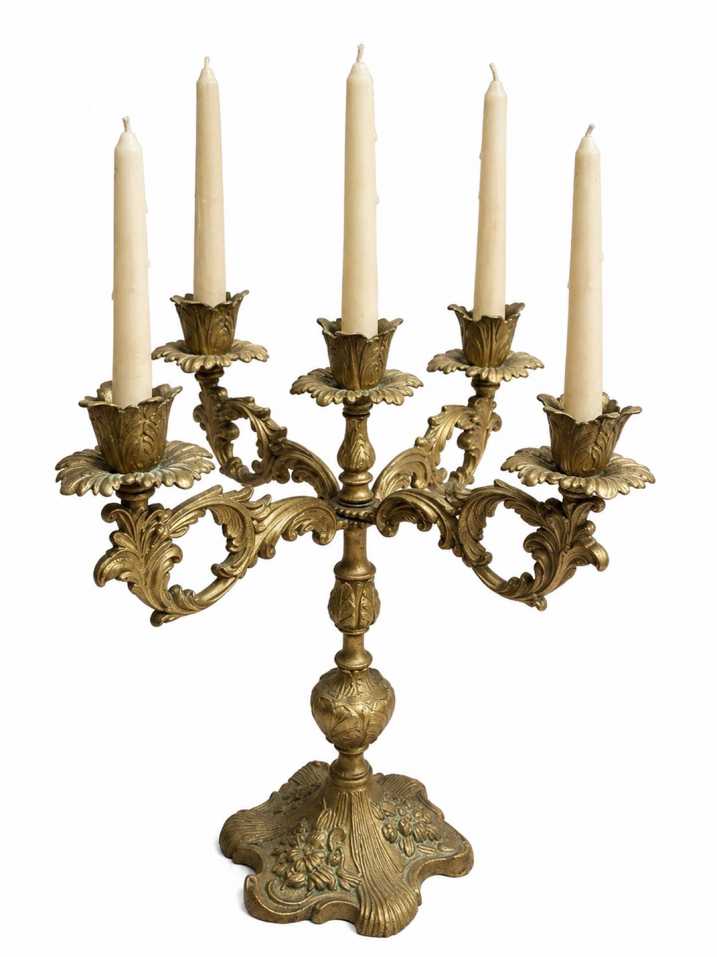 Italian candelabrum with five lights in gilded metal, rococo decoration and fe