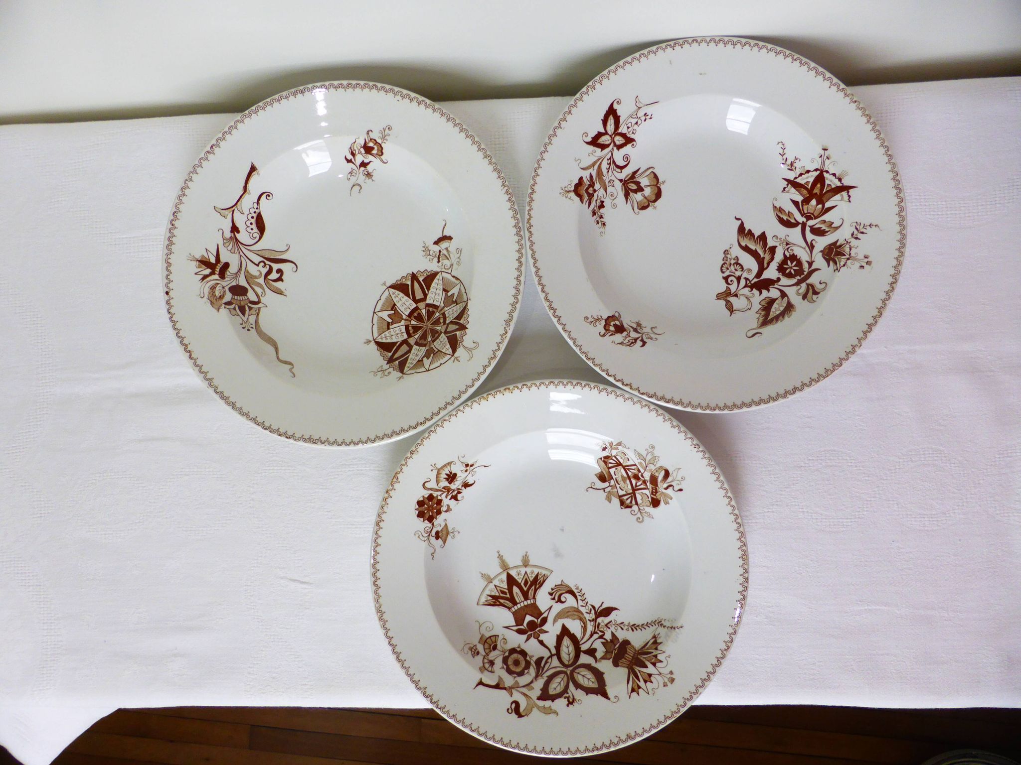 3 deep plates from Sarreguemines, Danish model 210427.