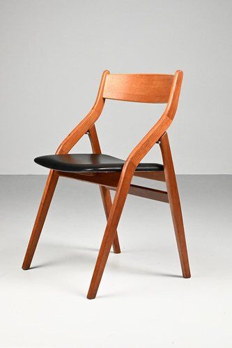Folding Chair from Dyrlund