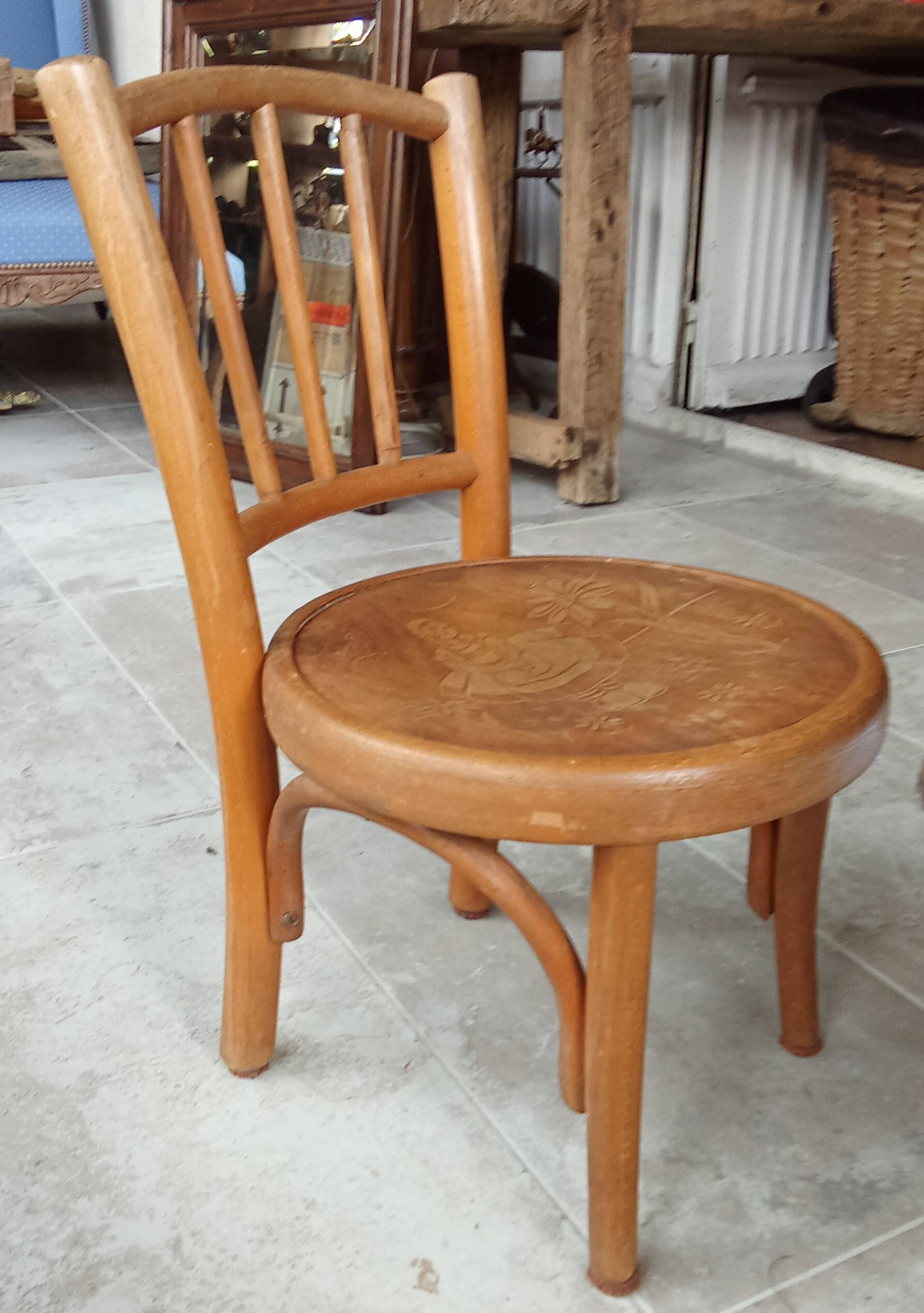 Old small Fischel children's chair, Colombine decor