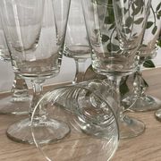 Set of 9 white wine glasses
