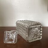 Diamond-tipped whisky carafe