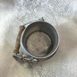 Pot à lait métal