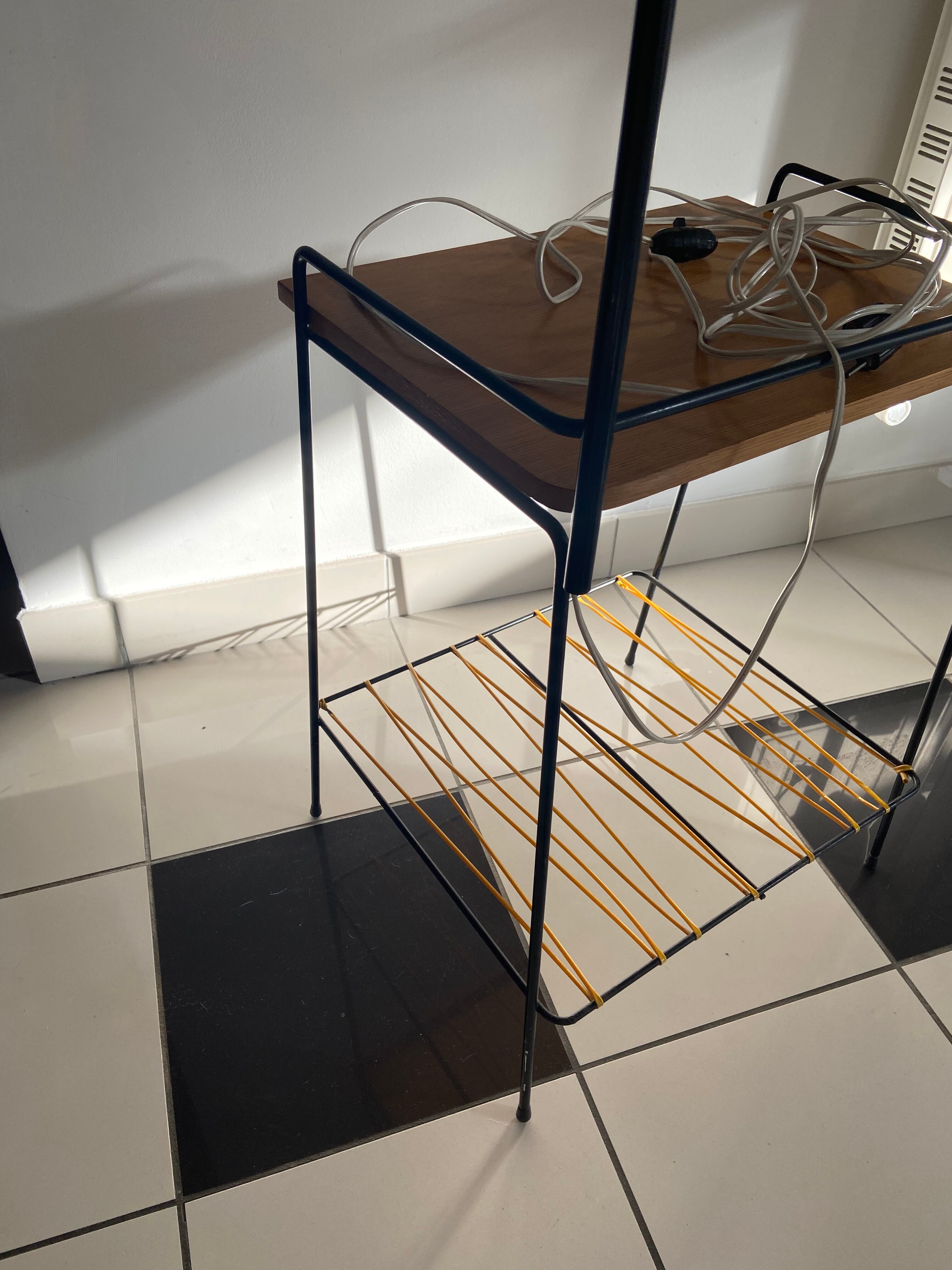Floor lamp