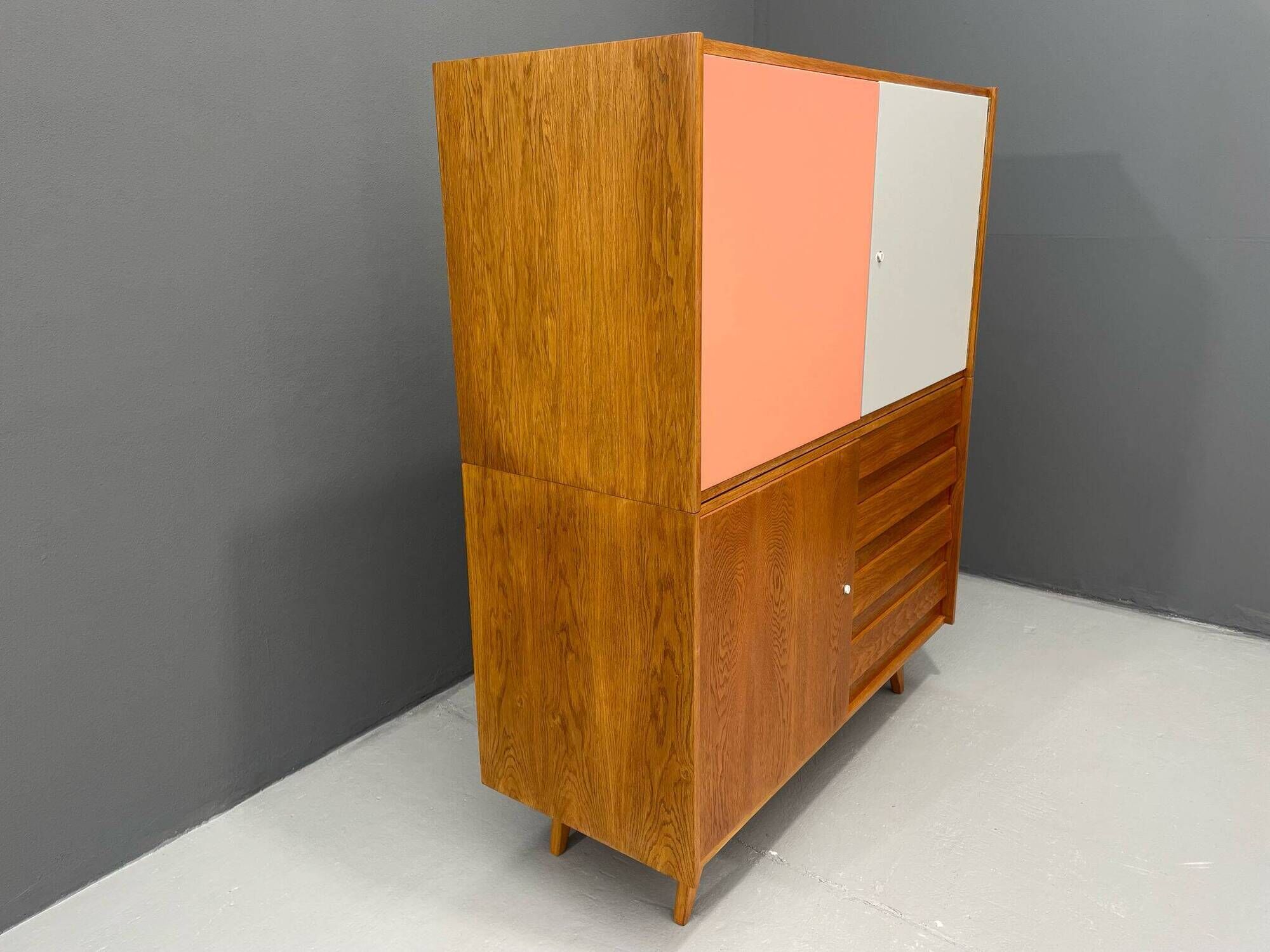 Meuble U-450 en Chêne par Jiří Jiroutek pour Interiér Praha, Tchécoslovaquie, 1