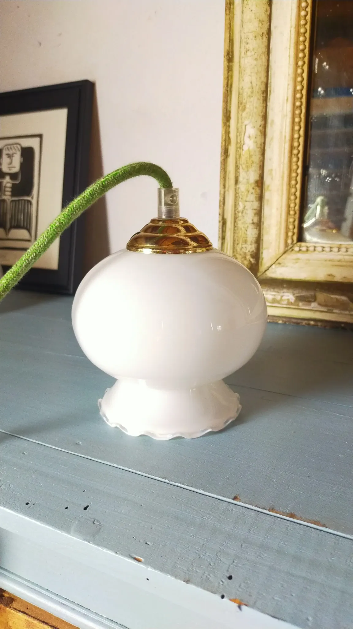 White opaline table lamp