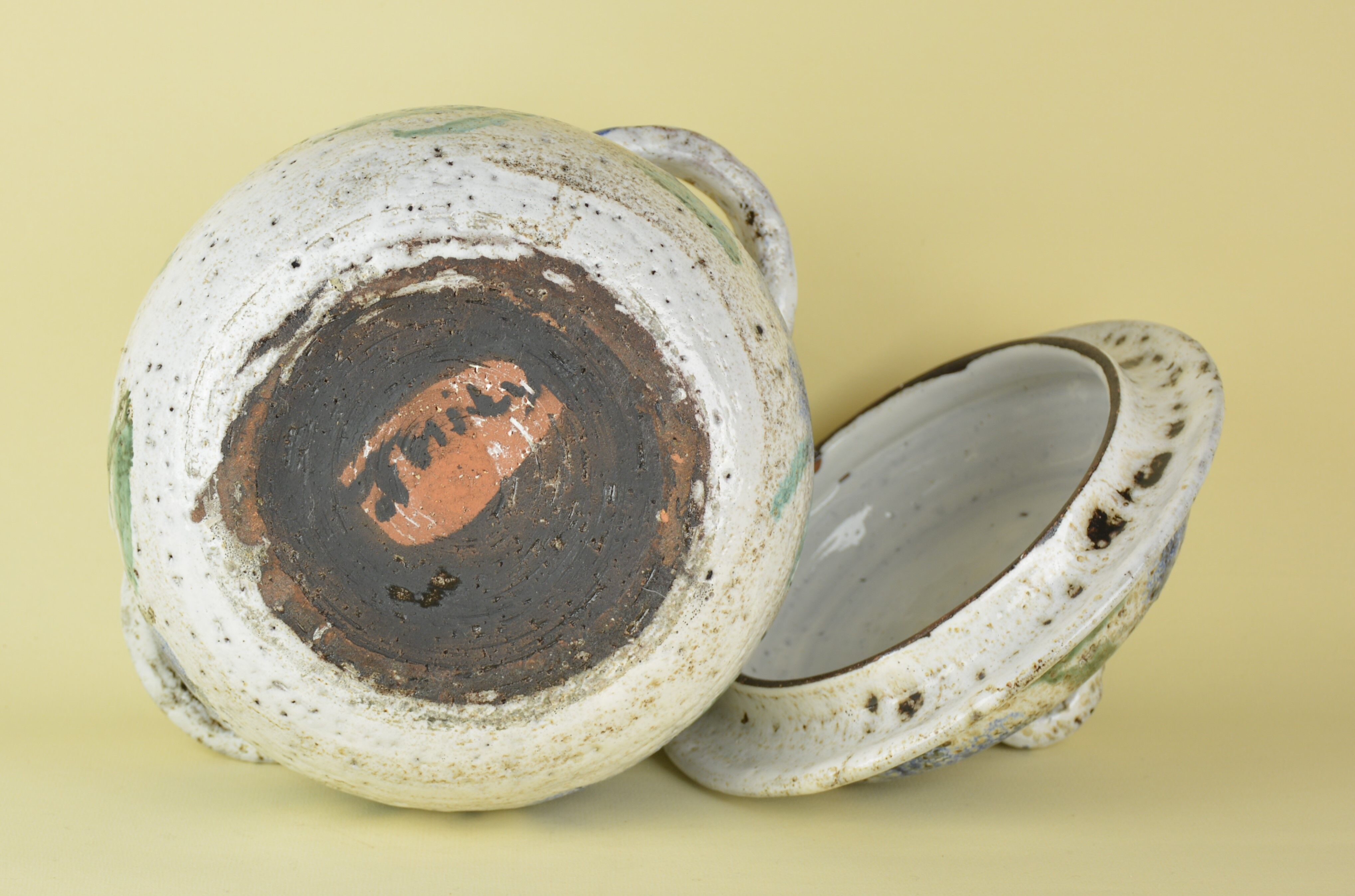 Albert Thiry, soup tureen to décor of flowers