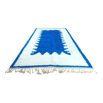 Traditional handmade blue and white rug, size 100 x 200 cm