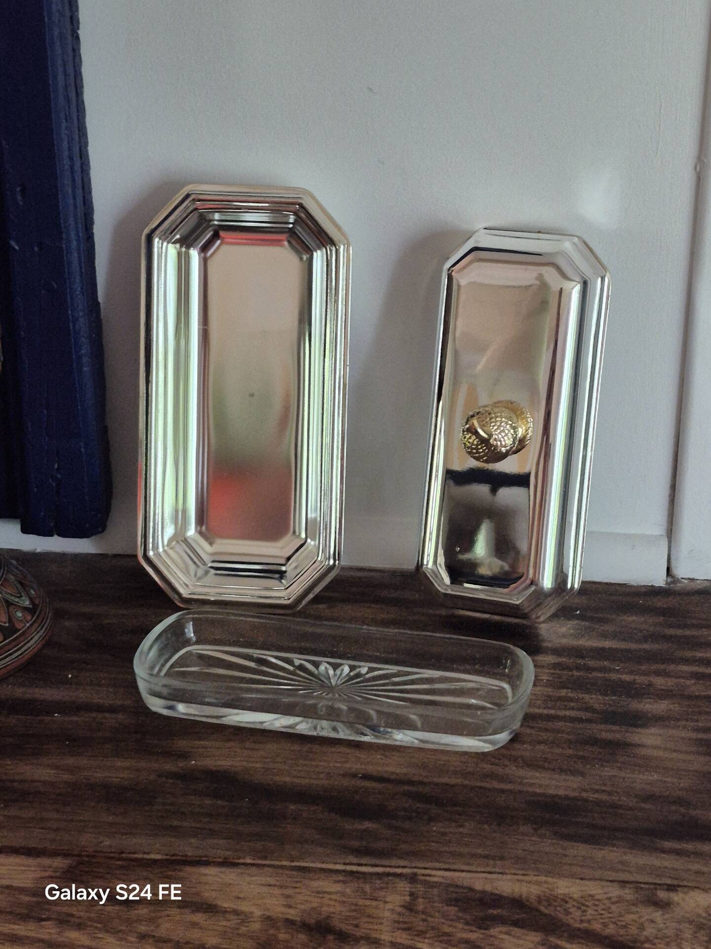 Metal butter dish