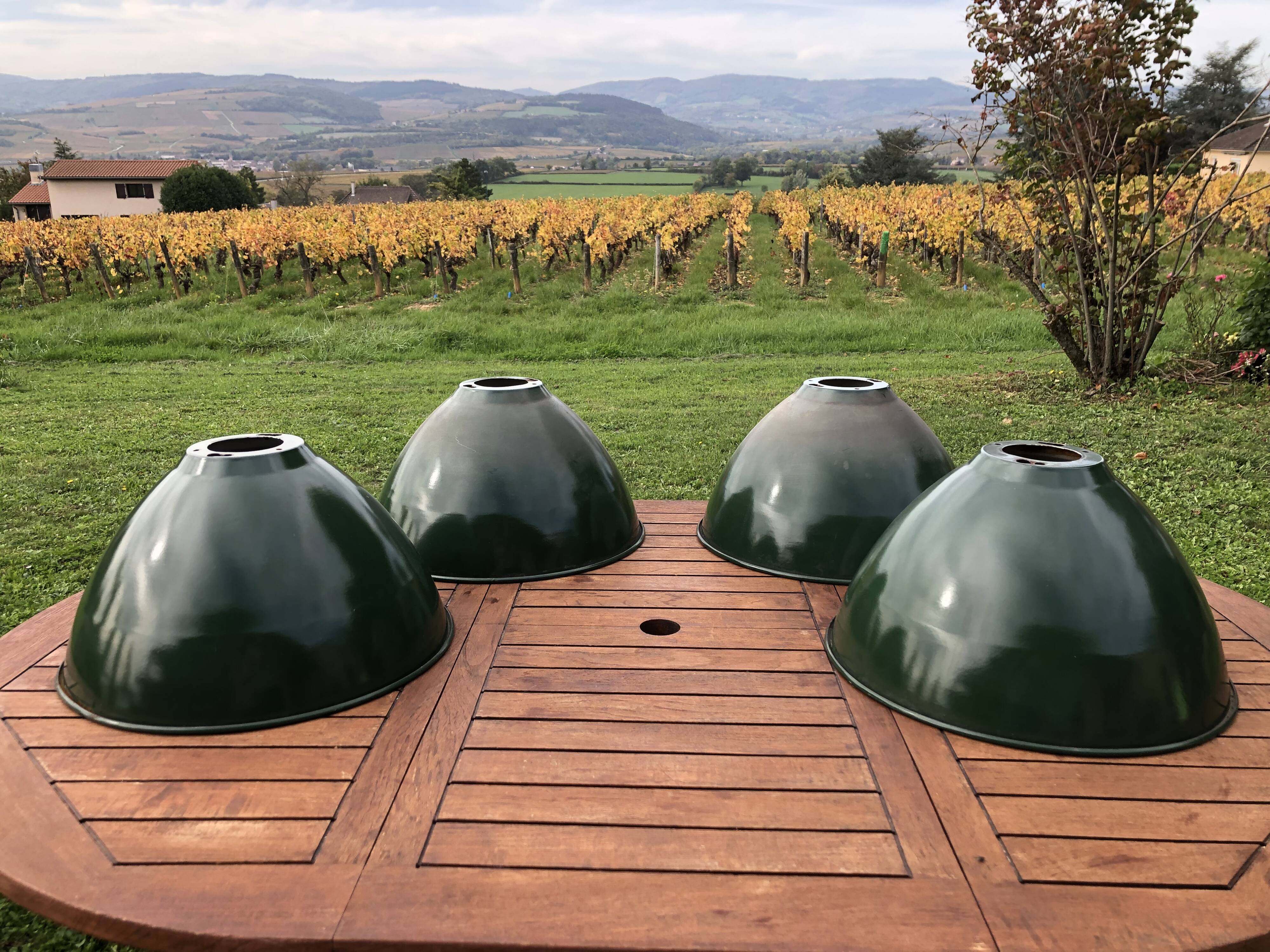 4 abat-jours émaillés industriels