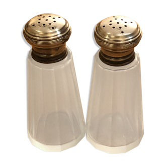 Saliere et poivrière en cristal bouchon argent massif