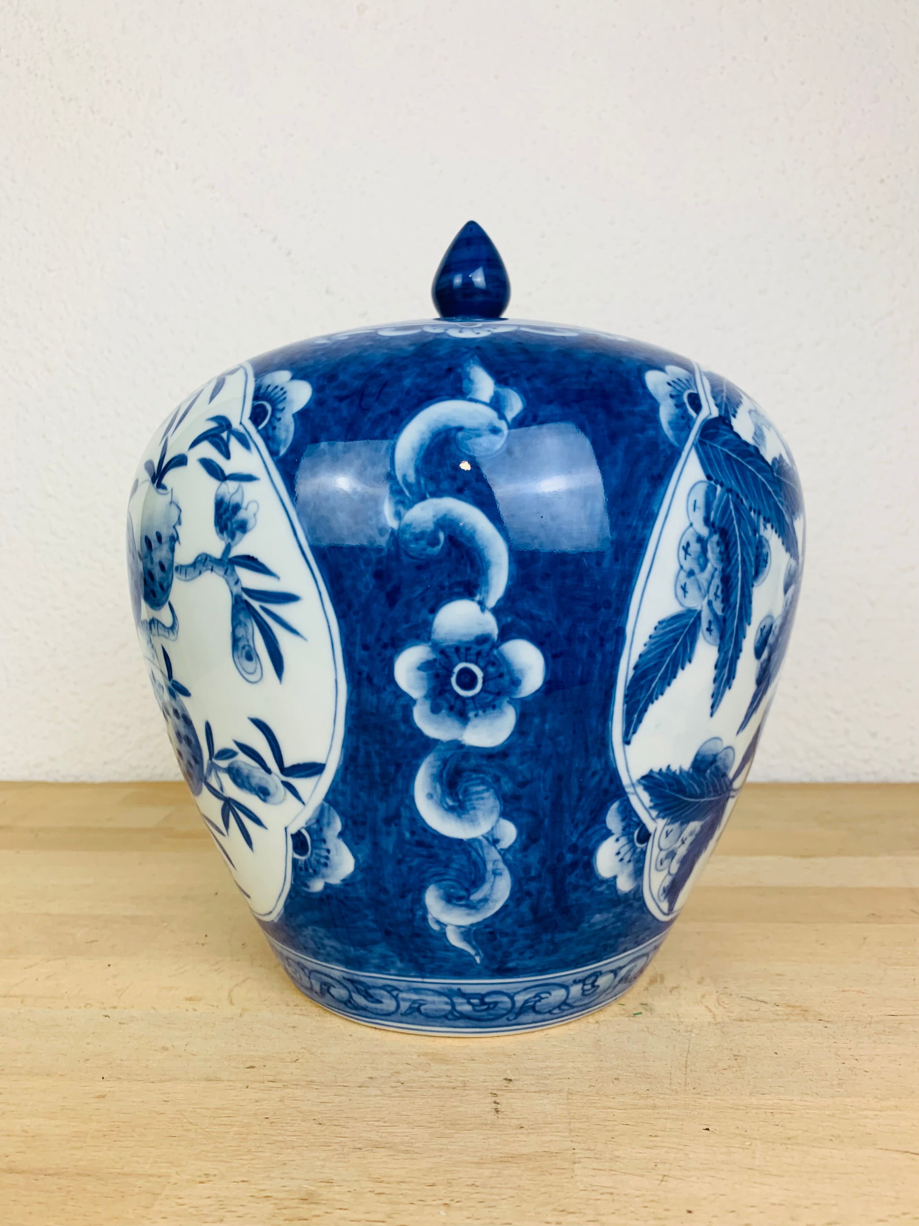 Chinese ginger pot porcelain