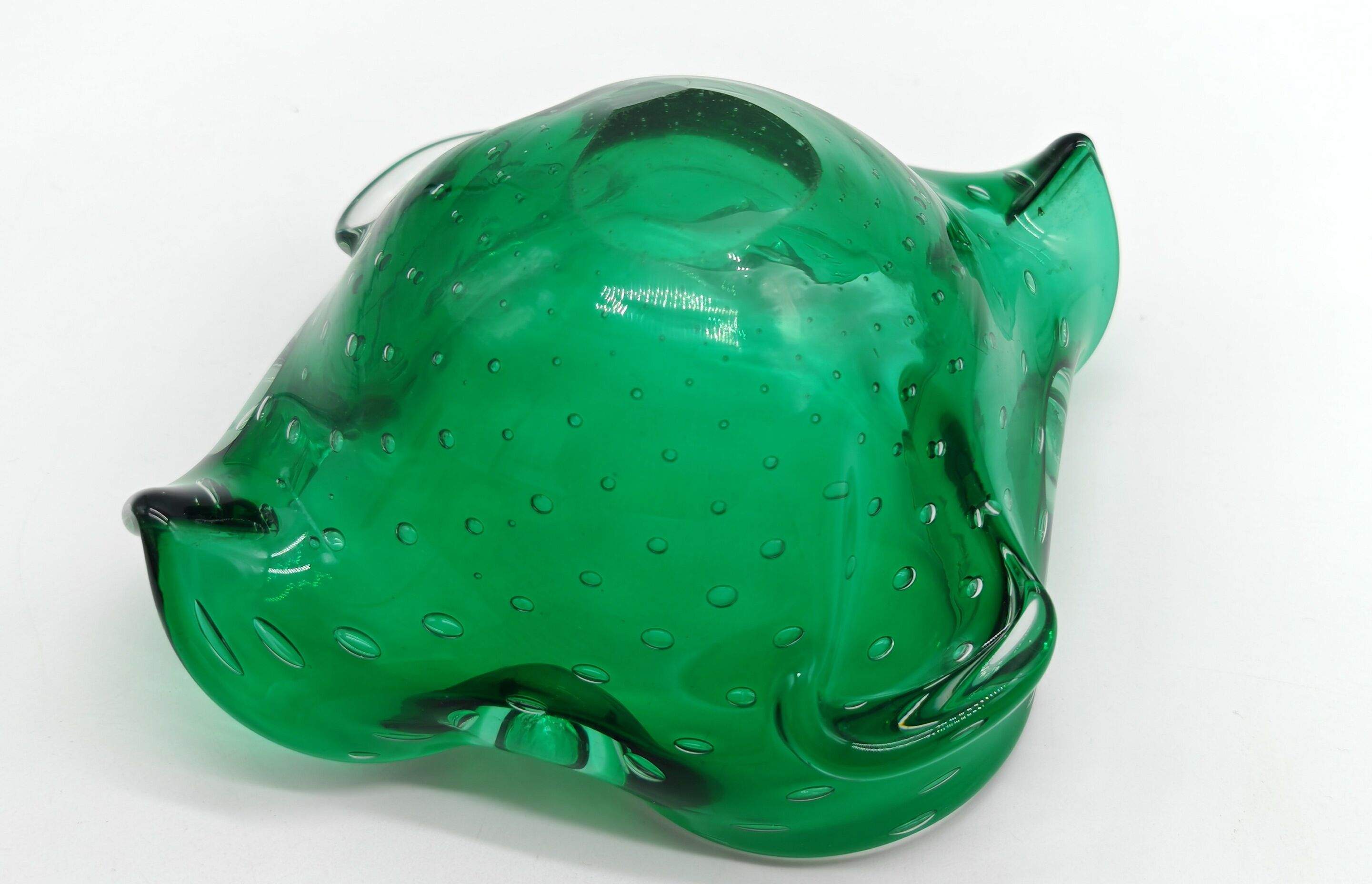 Large ashtray or empty glass pocket Murano bullicante green emeralds from the 60s