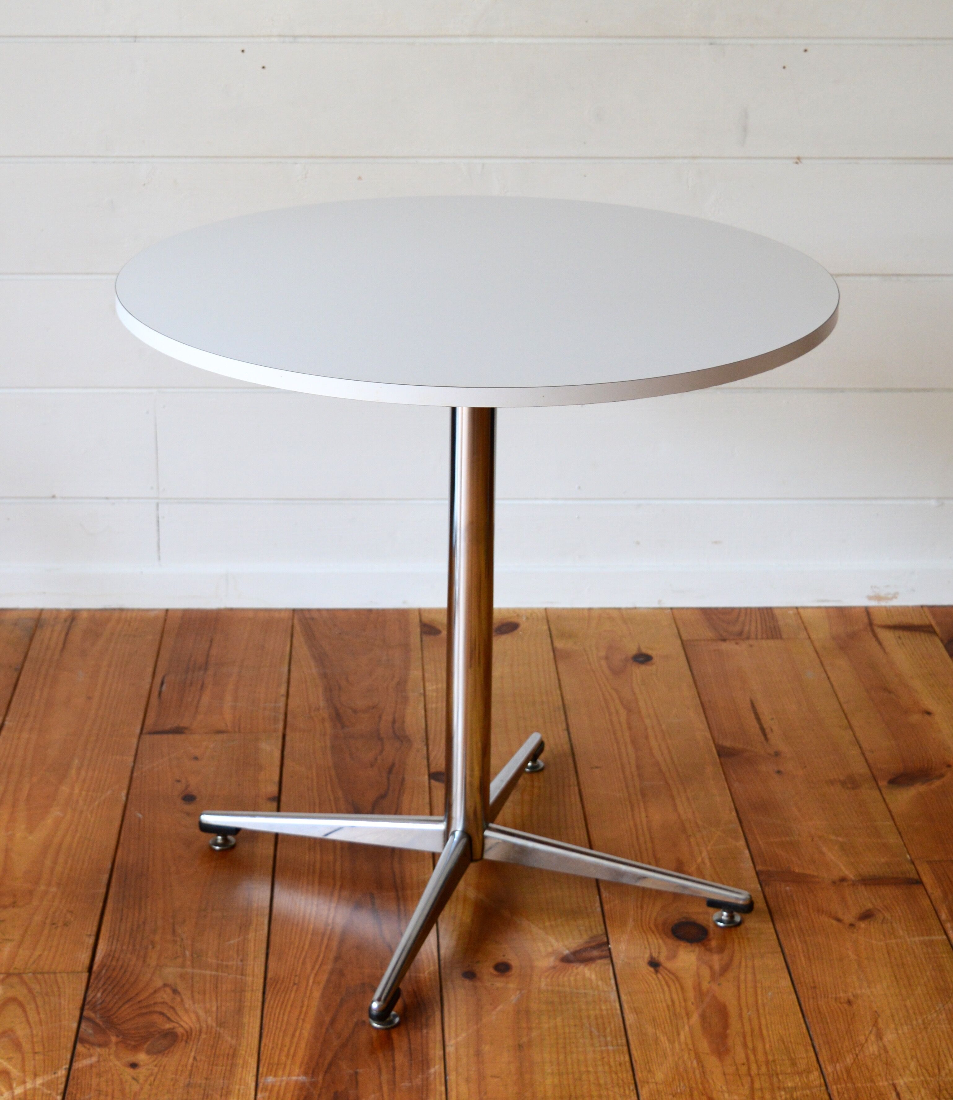 Set table and chairs l202