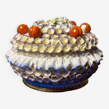 Candy box / Jewelery box porcelain Jacob Petit