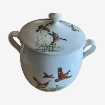 Soupiere  porcelaine de paris  gibier  canards  faisans