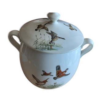 Soupiere  porcelaine de paris  gibier  canards  faisans