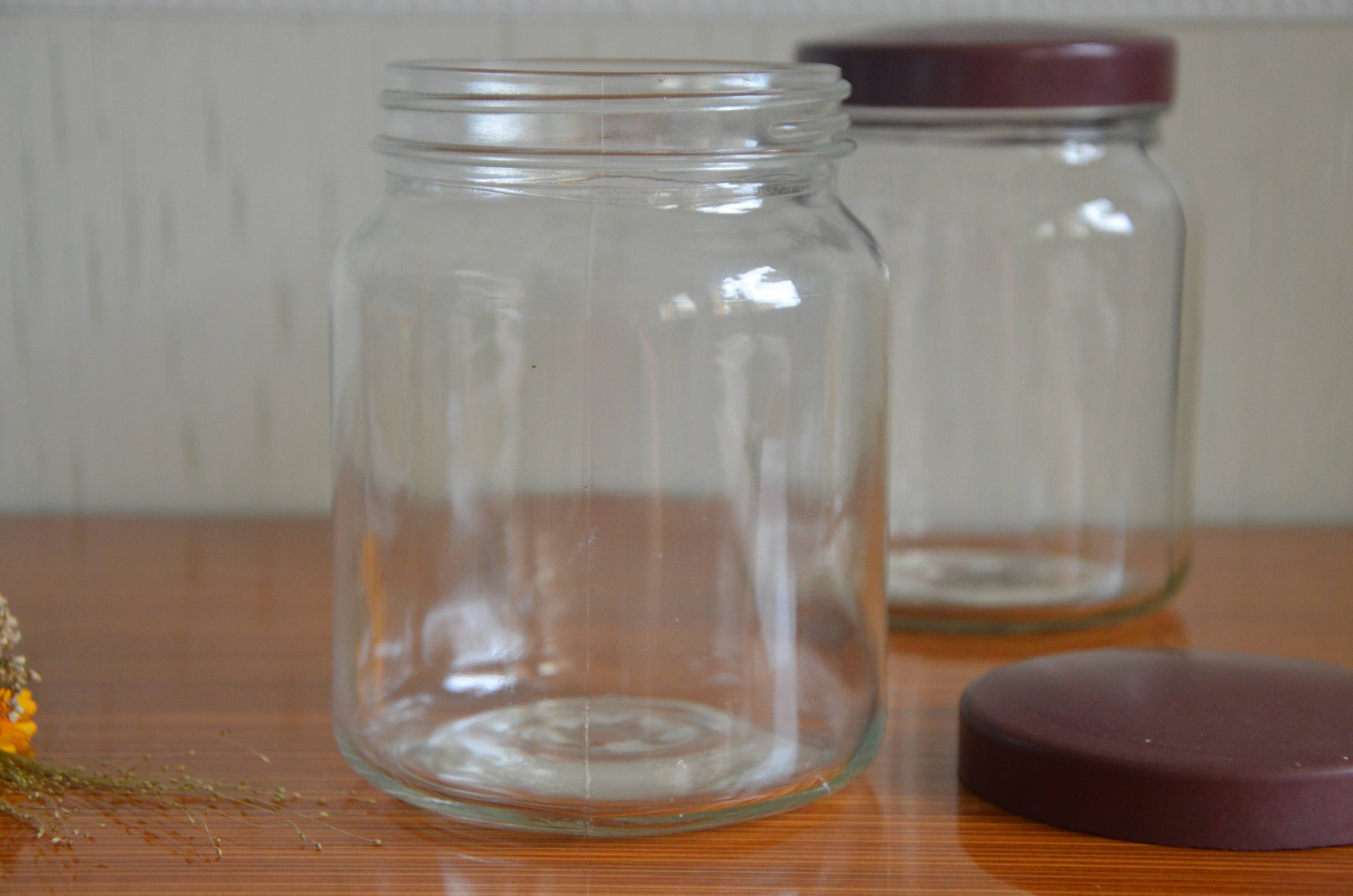 Glass jar, Bakelite lid