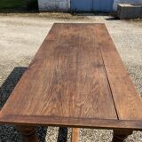 Farm table